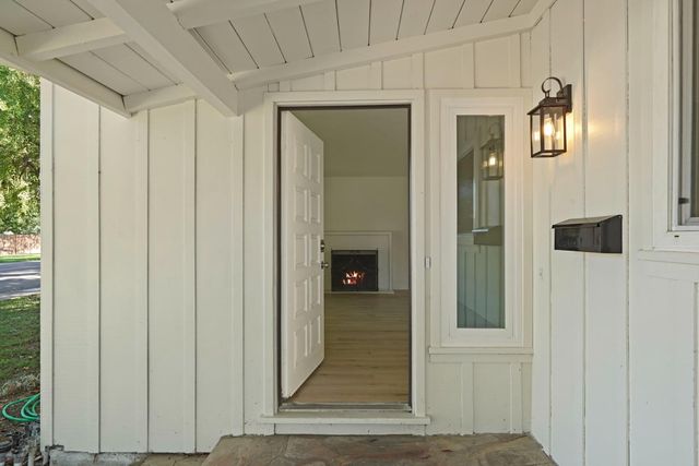 2306 W Swain Rd, Stockton, CA 95207