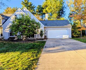 19620 Porters Lane 15, Strongsville, OH 44149