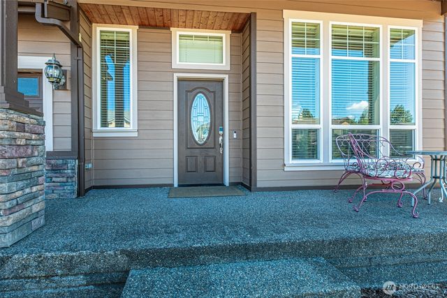 655 Joy Street, Eatonville, WA 98328