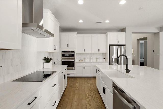 5820 MILLENNIUM SILVER COURT, Sarasota, FL 34238