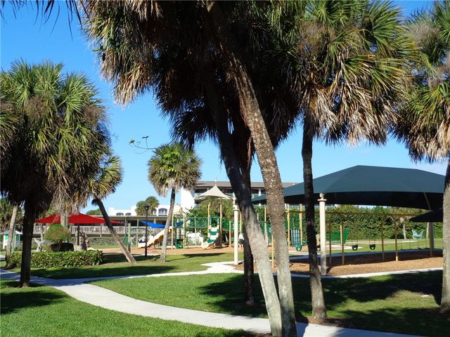 351 Del Monte Road B, Sebastian, FL 32958