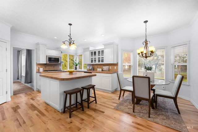 1640 S Lakemoor Way, Eagle, ID 83616