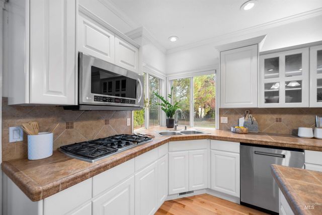 1640 S Lakemoor Way, Eagle, ID 83616