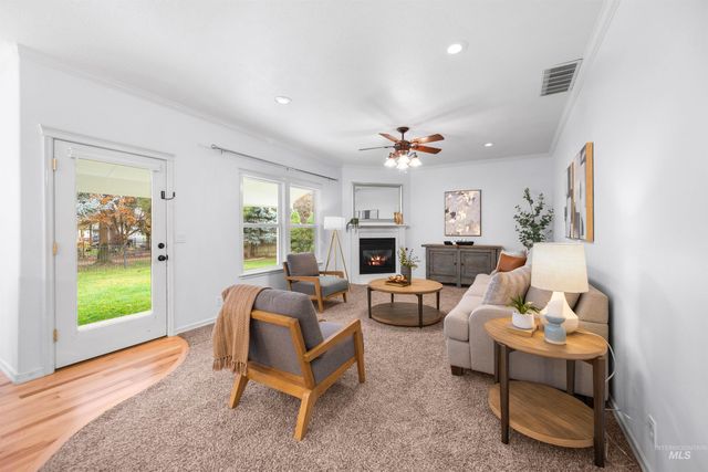 1640 S Lakemoor Way, Eagle, ID 83616