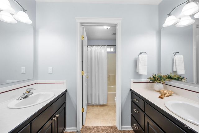 1640 S Lakemoor Way, Eagle, ID 83616