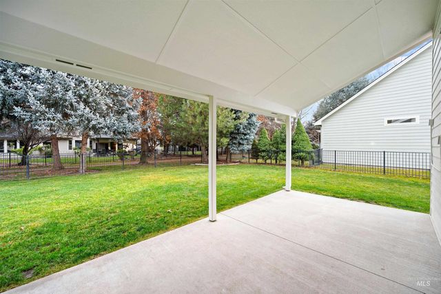 1640 S Lakemoor Way, Eagle, ID 83616