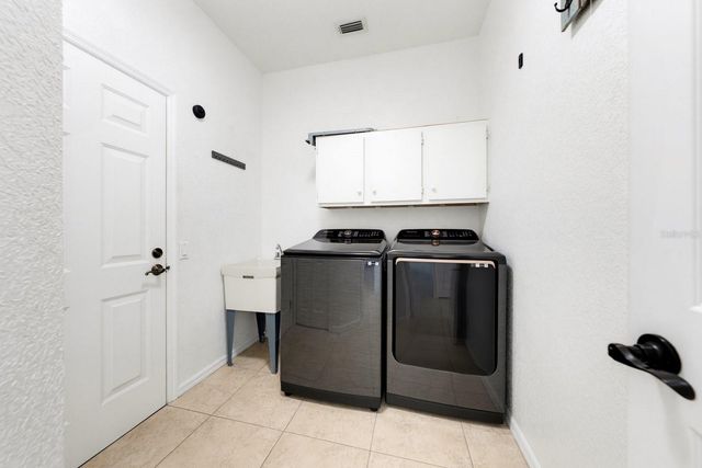 1131 VIRGINIA AVENUE, Palm Harbor, FL 34683