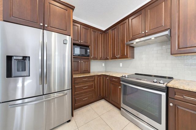 1131 VIRGINIA AVENUE, Palm Harbor, FL 34683