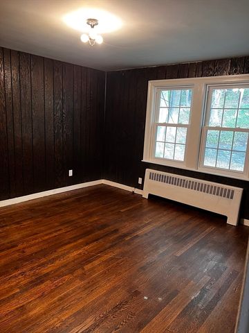 30 Beechmont St 1, Worcester, MA 01609