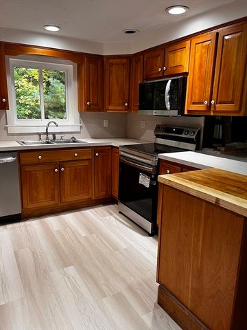 30 Beechmont St 1, Worcester, MA 01609