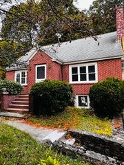 30 Beechmont St 1, Worcester, MA 01609