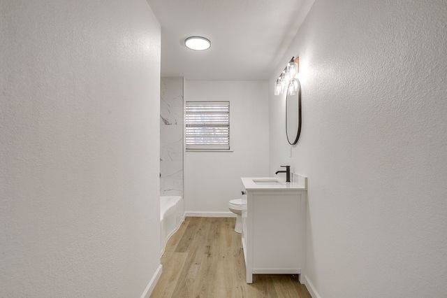 1501 E Henderson Street, Cleburne, TX 76031