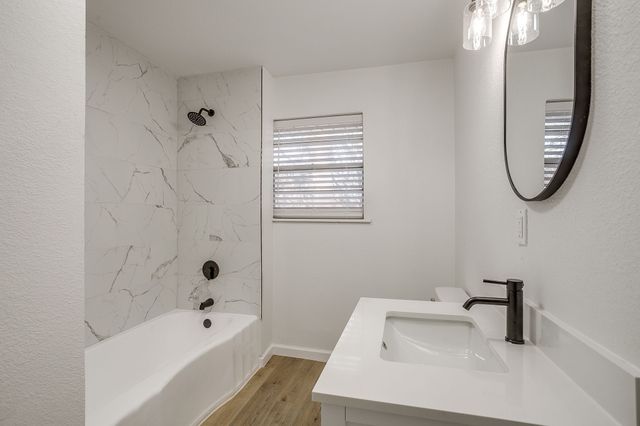 1501 E Henderson Street, Cleburne, TX 76031