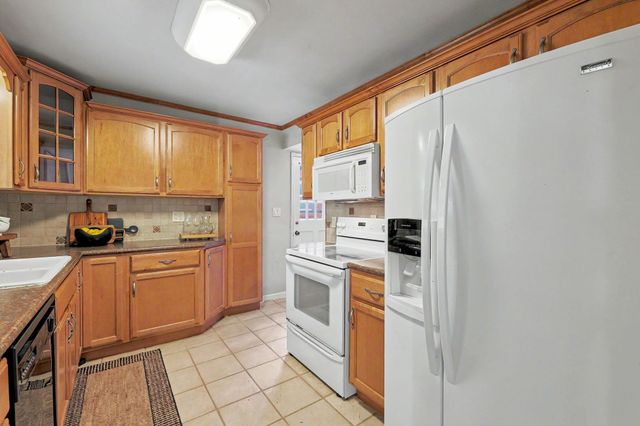 1423 N Garland St, Wichita, KS 67203