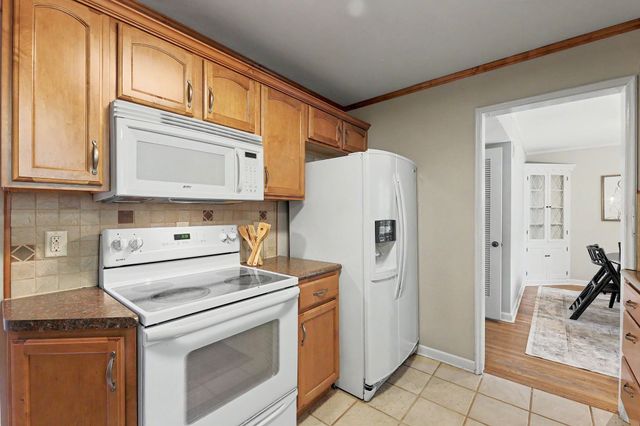 1423 N Garland St, Wichita, KS 67203