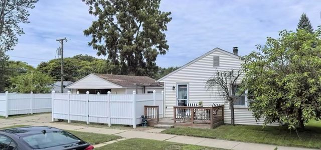 8405 Robindale Avenue, Dearborn Heights City, MI 48127