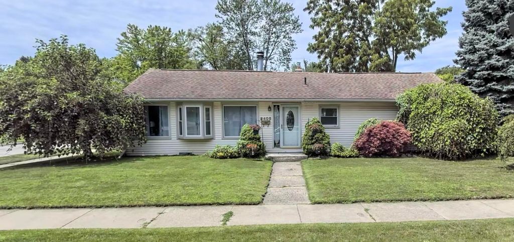 8405 Robindale Avenue, Dearborn Heights City, MI 48127
