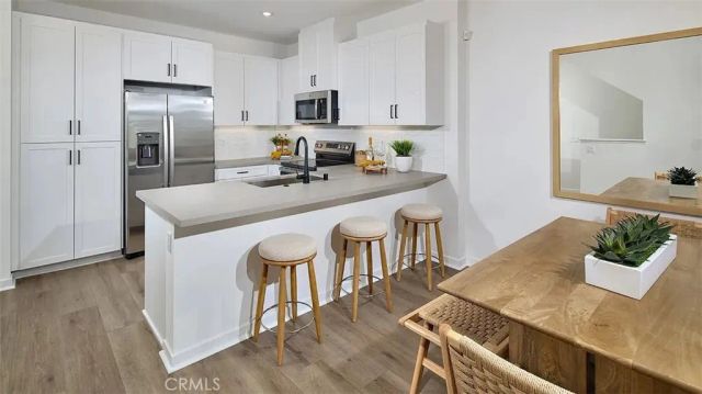 1310 W Oakcrest Paseo, Ontario, CA 91762