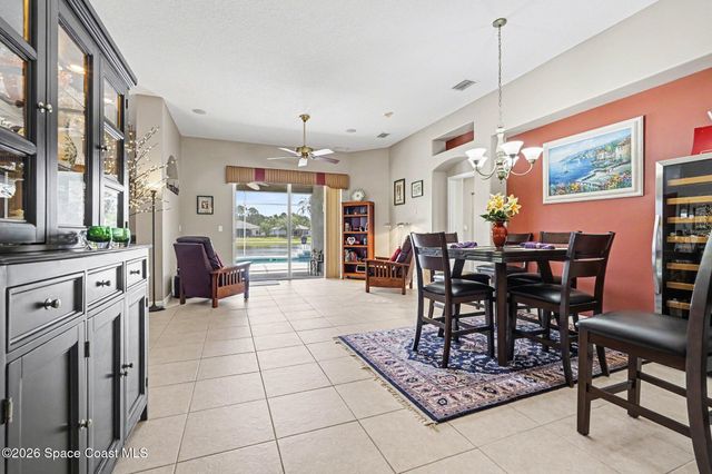 348 Gardendale Circle SE, Palm Bay, FL 32909