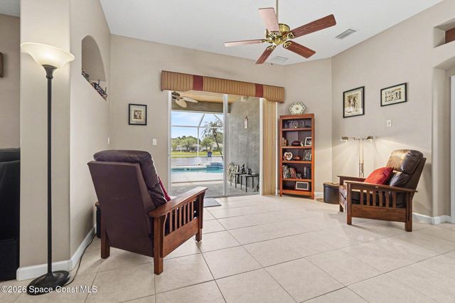 348 Gardendale Circle SE, Palm Bay, FL 32909