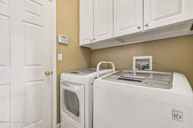 348 Gardendale Circle SE, Palm Bay, FL 32909