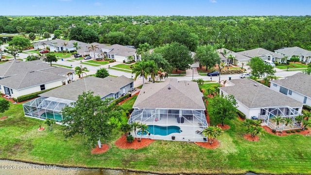 348 Gardendale Circle SE, Palm Bay, FL 32909