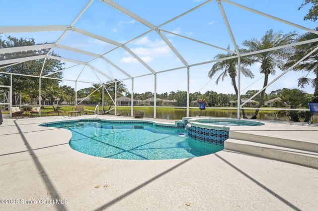 348 Gardendale Circle SE, Palm Bay, FL 32909