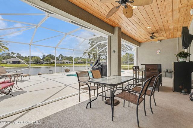 348 Gardendale Circle SE, Palm Bay, FL 32909