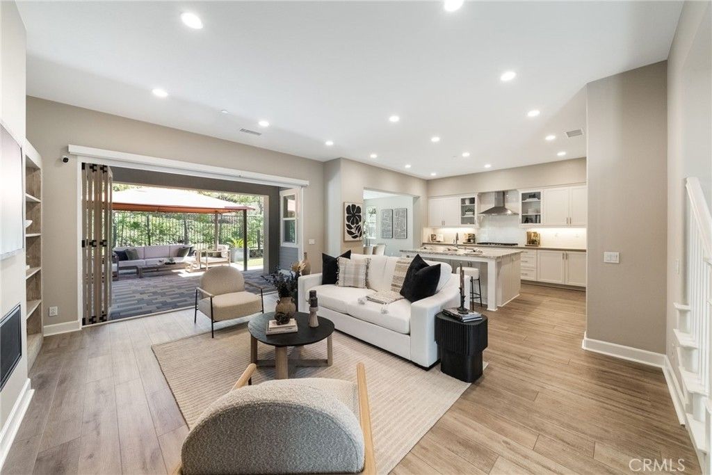 20 Tandeo Drive, Rancho Mission Viejo, CA 92694