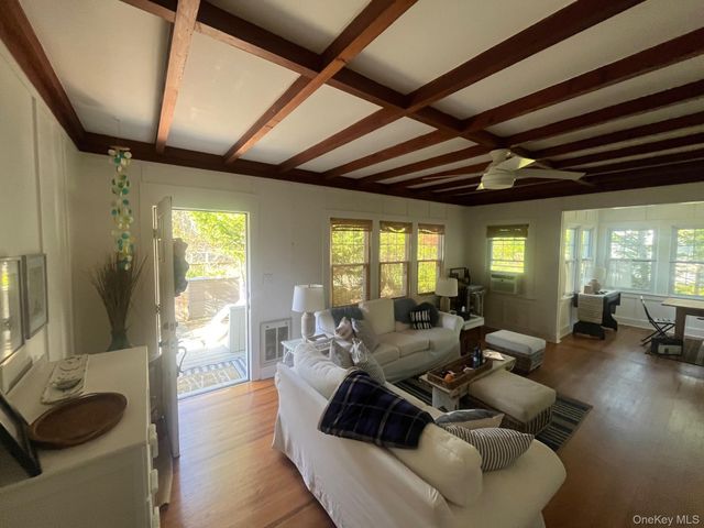 22 Crescent Avenue, Seaview, NY 11770