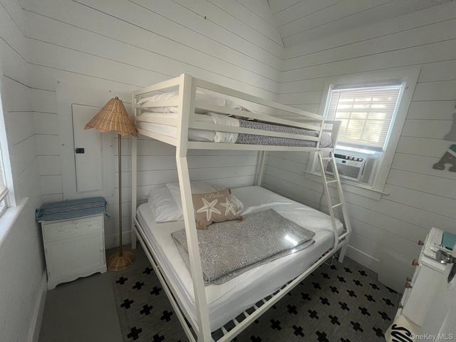 22 Crescent Avenue, Seaview, NY 11770