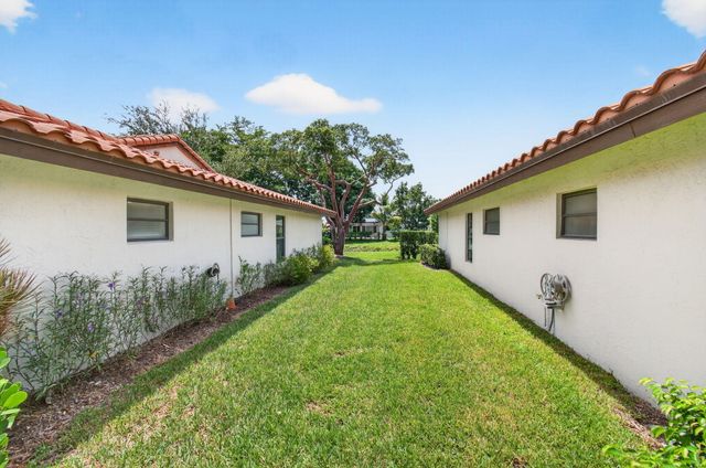6248 Kings Gate Circle, Delray Beach, FL 33484