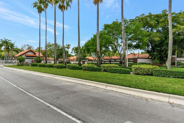 6248 Kings Gate Circle, Delray Beach, FL 33484