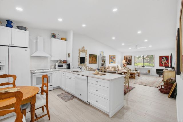 6248 Kings Gate Circle, Delray Beach, FL 33484