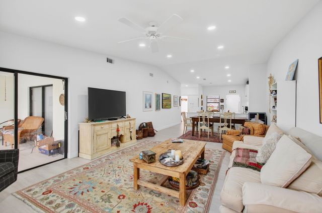 6248 Kings Gate Circle, Delray Beach, FL 33484