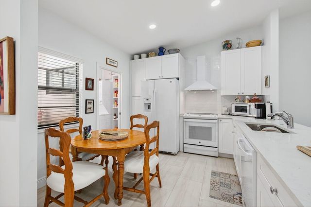 6248 Kings Gate Circle, Delray Beach, FL 33484