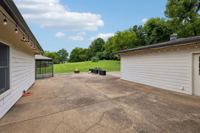 702 Wilson Pike, Brentwood, TN 37027