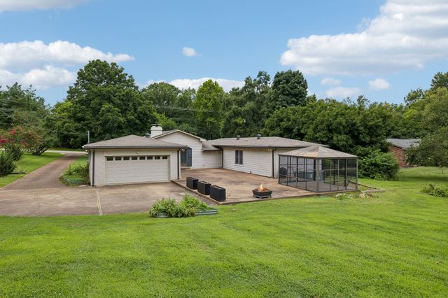 702 Wilson Pike, Brentwood, TN 37027