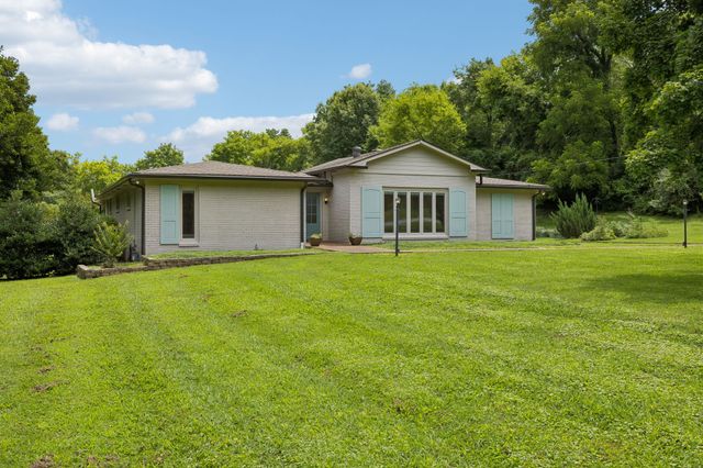 702 Wilson Pike, Brentwood, TN 37027