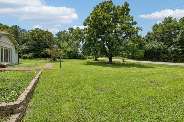702 Wilson Pike, Brentwood, TN 37027