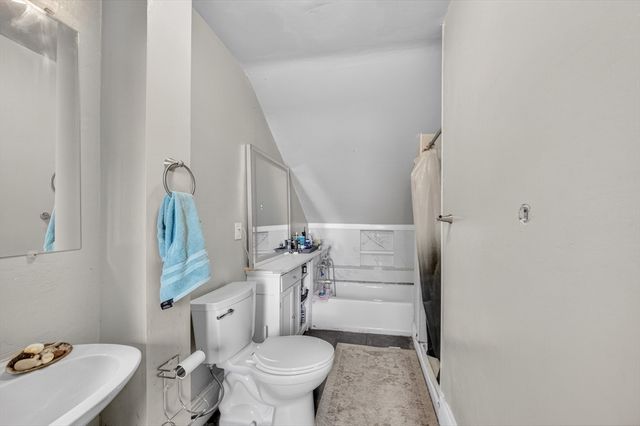 293 Swan St, Providence, RI 02905