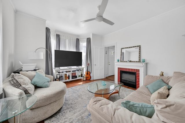 293 Swan St, Providence, RI 02905