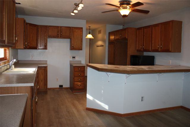 3096 310th Street, Orient, IA 50858