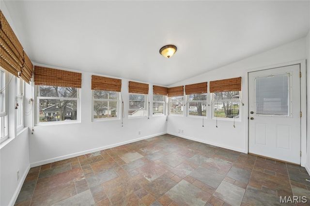 905 Burgess Avenue, Crystal City, MO 63019