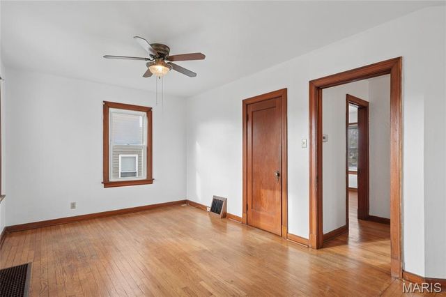 905 Burgess Avenue, Crystal City, MO 63019