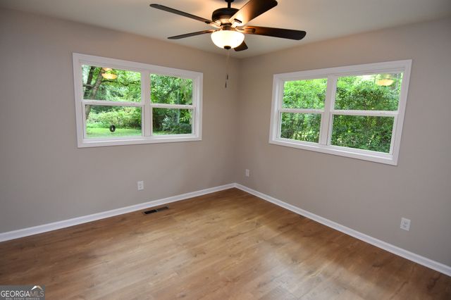 403 Atlanta Street, Barnesville, GA 30204