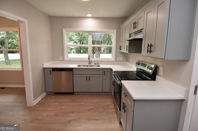 403 Atlanta Street, Barnesville, GA 30204