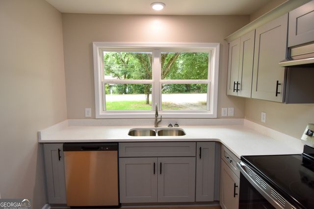 403 Atlanta Street, Barnesville, GA 30204