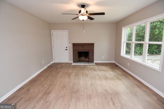 403 Atlanta Street, Barnesville, GA 30204