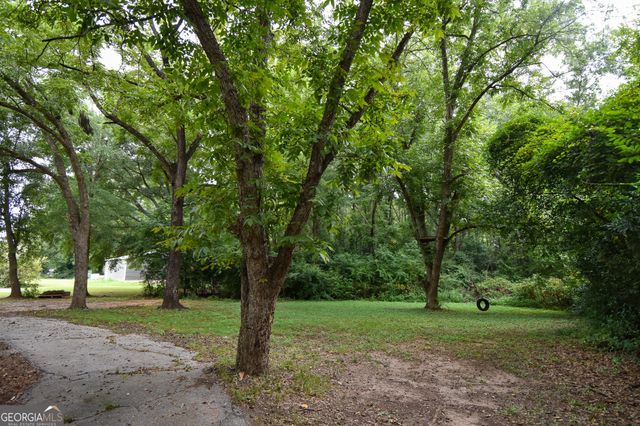 403 Atlanta Street, Barnesville, GA 30204